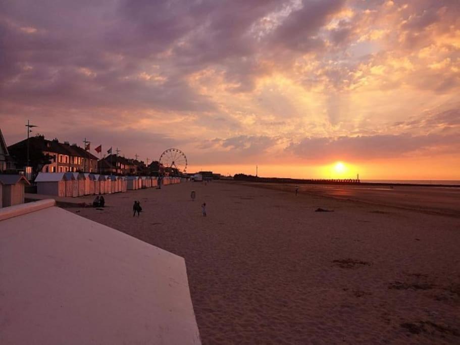 Maisonnette Du Bonheur Courseulles-sur-Mer Exterior photo